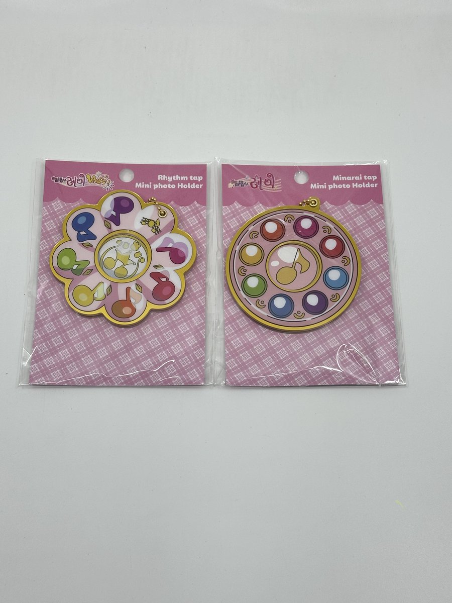 【상품 입고 안내】 꼬마 마법사 레미 상품이 입고 되었습니다. - 다이어리 - 견습 탭 손거울 - 견습 탭 미니 포토홀더 - 리듬 탭 미니 포토홀더...