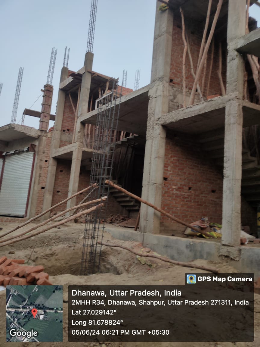 oneindia24live's tweet photo. गोंडा- स्थगन आदेश के बाद भी दबंग के द्वारा किया जा रहा है अवैध निर्माण, हाई कोर्ट के आदेश को नहीं मानती परसपुर थाने की पुलिस अवैध निर्माण को लेकर प्रार्थी ने कई बार की उच्च अधिकारियों से शिकायत, मामला शाहपुर पुलिस चौकी के बरदह चौराहे के पास का @Uppolice @gondapolice https://t.co/81nXbJTpAX