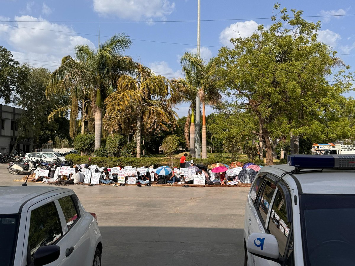 AshviniRathwa's tweet photo. The ignorance of management is what we get after working day and night!#WEWANTJUSTICE #interns #nmc #amreli #underpaid #stipend #fairpay #shantabaa_med #amreli https://t.co/3HTm6yUJ3b