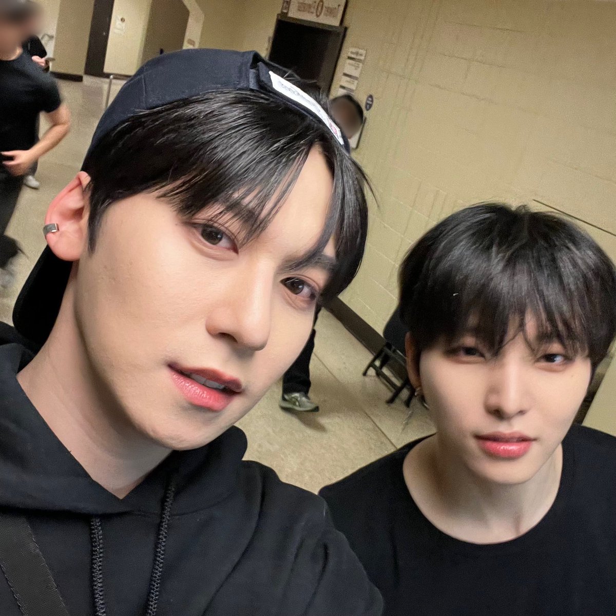 official_ONEUS's tweet photo. [#건희] 
우리 형 생일 축하해☺️💙 https://t.co/PRqPJBJuPr