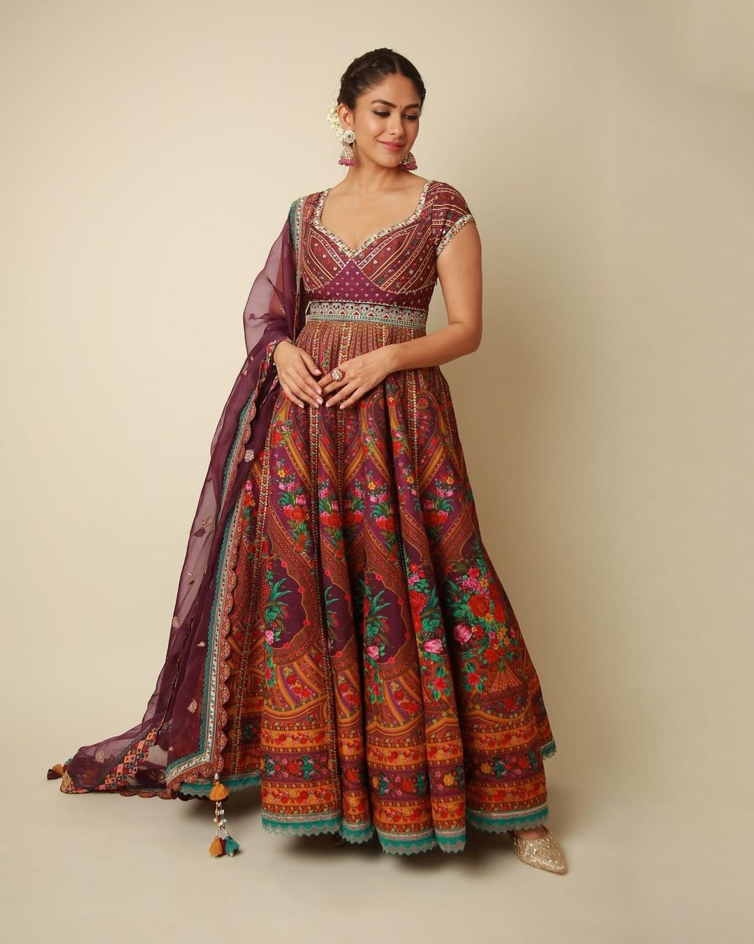 GPc0zfiaYAASC6q?format=jpg&name=large