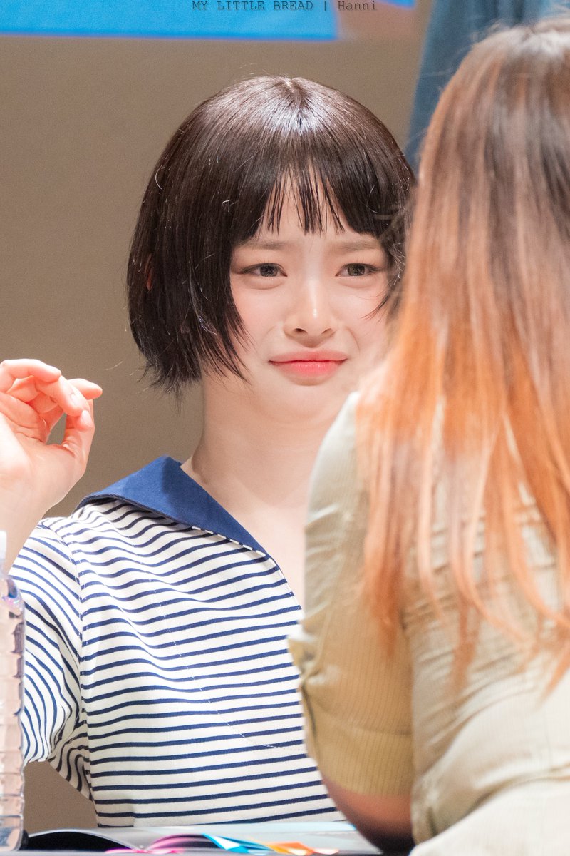BH_Fortherecord's tweet photo. 240606 알라딘 팬사

🩷 Honey Sweet Pham Meme face🩷

#NewJeans #뉴진스 #하니 #HANNI
@NewJeans_ADOR @NewJeans_twt https://t.co/fValI8UNU5