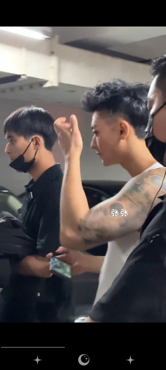 GalaxysDuck's tweet photo. Damn bro!😶💀
Why are you getting bigger day by day?😩🥵

#ZTAO @hztttaoswag https://t.co/UAIGCBeiGE