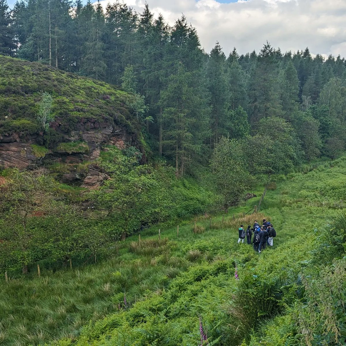 AGSB_Geology's tweet photo. Another excellent day yesterday around Teesdale. Fingers crossed the weather holds for our final mornings work #Geoliday #ThinkGeology @agsb_official https://t.co/46bq2CKxH3