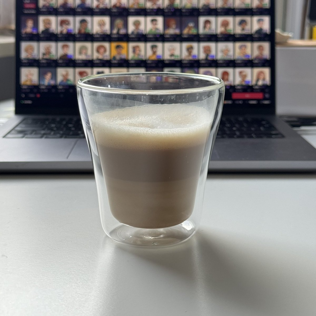 Gm everyone ❤️

Ready to finish the week strong.

Have a great Friday!