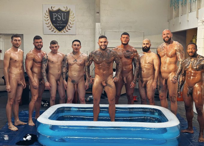 3 pic. Recently made some hot content which I think you all would love to see head over to my only fans
