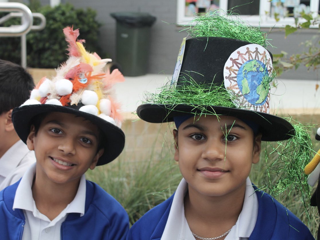JosephineVivan1's tweet photo. 🧢👒🎩🎓🪖⛑️🤠🧙‍♀️🕵️‍♀️💂‍♂️👩‍🌾👩🏾‍✈️Students from OLOL wore crazy hats to school today to raise funds for the 2024 Archbishop’s LifeLink Appeal. Well done to our Year 6 students for leading the day.@CatholicEdWA @Blakey2308 https://t.co/zOzi1ueYrb