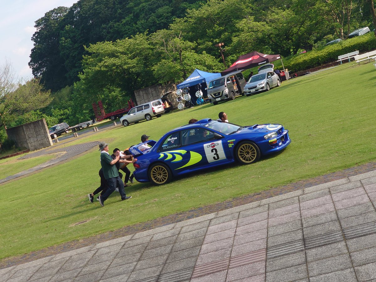 hero227's tweet photo. 尚移動は関係者の人力()
#WRCar https://t.co/SB1STw6v45