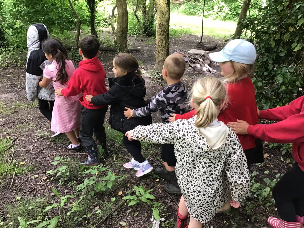 Penclawdd's tweet photo. Practising our directional language in Forest School this week as we directed our team to find the treasure chest! #PencSealions #Penc12 #PencNUM #PencOUTDOORS https://t.co/Uph17rbChg