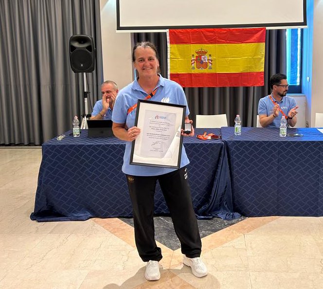 🏛️ ¡Buenos días desde Roma! 

“El trabajo bien hecho no tiene fronteras”

Enhorabuena <a href="/imariezku/">Idoia Mariezkurrena</a> por este reconocimiento a tu labor a cargo de la <a href="/EuroAthletics/">European Athletics</a> 

💛💚 #SoñemosSinLímites