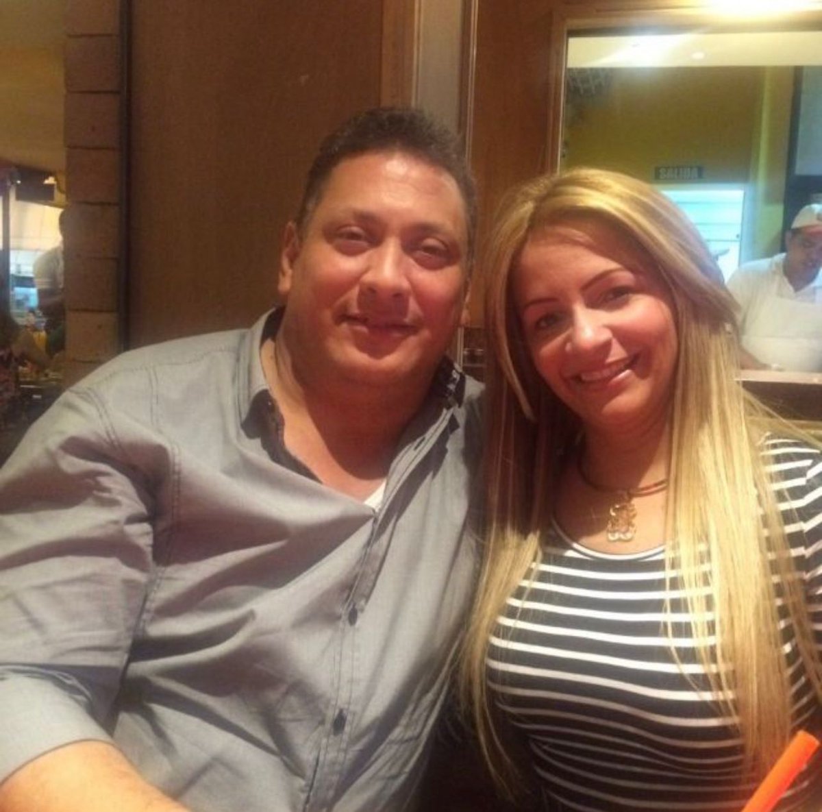 elgordoposada's tweet photo. @ingridaguirre11 le recuerdo que su pasado la señala, ¿Ser mujer de un narcotraficante extraditado es más digno? Ud llegó a @fzciudadana con acuerdos entre su ex, el hermano de su ex (el del Cartel de la toga) y @carlosecaicedo ¿o es mentira? https://t.co/tAySR91NDq