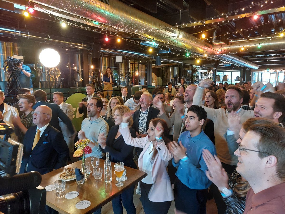 RahamanzaiS's tweet image. Geweldige resultaat voor CDA comeback @HenriBontenbal @DerkBoswijk #StemCDA