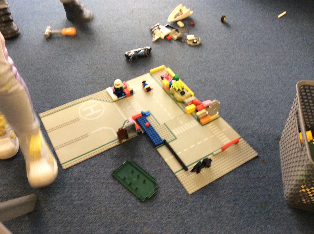 Y1CRA's tweet photo. Back to school with a bang! Y1 have had a brilliant week.  Part 2. #workinghard #mind #colourrun #construction #seeingourfriends https://t.co/el1B7BU708