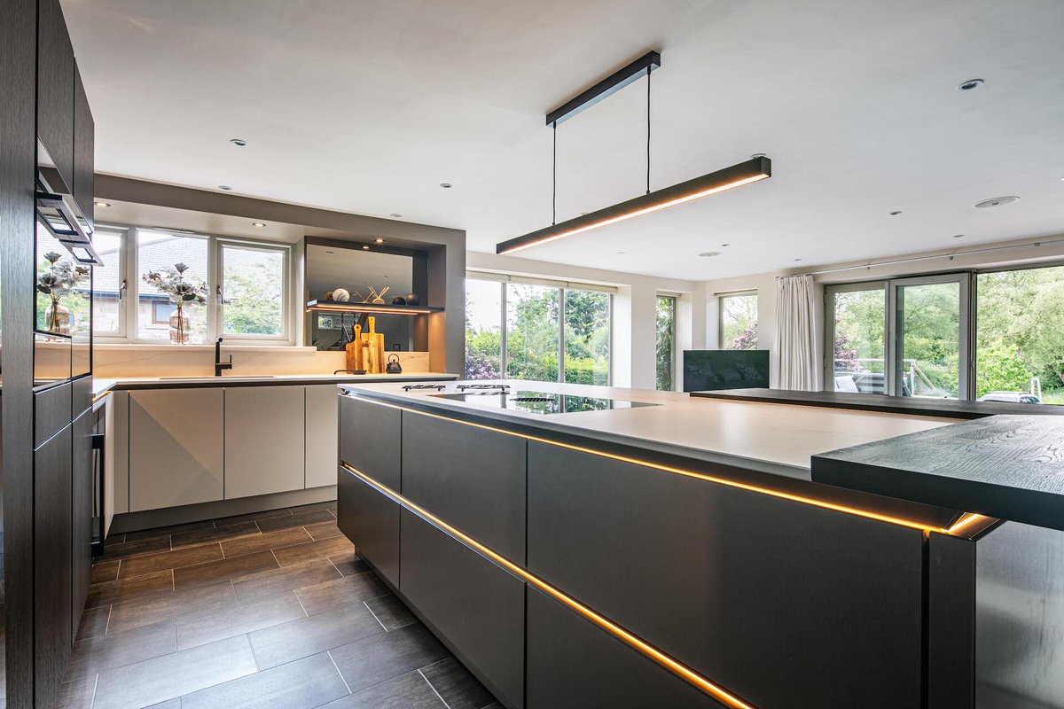 When a couple from Dore, Sheffield were ready to replace their tired, dark shaker style kitchen they visited our showroom and fell in love with the exceptional lighting concept and timeless design of the #SieMatic SLX Pure style collection. bit.ly/4bQwhBO