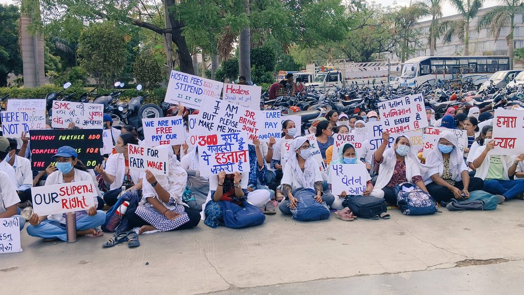 Smiti Kakadiya tweet media