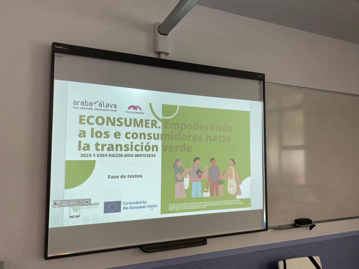 media_crea2020's tweet photo. Una de las fases más satisfactorias de #erasmusplus es cuando os enseñamos lo que estamos haciendo y nos contáis vuestra opinión. Ayer en #Vitoria proseguimos con el testeo de nuestro curso #ECOnsumer, Mil gracias por participar! @sepiegob @Araba @media_crea2020 https://t.co/DdzmFiMYCR