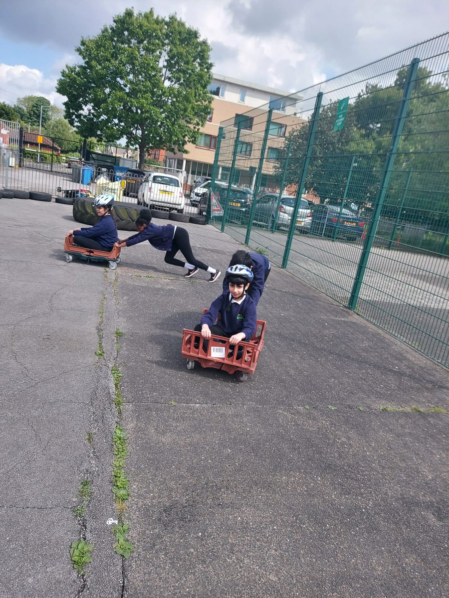 Pearson_Primary's tweet photo. Great fun yesterday on our new bread carting area for @OPAL_CIC 
#PearsonPrimary #PlanForPlay https://t.co/HQtU5Gxee3