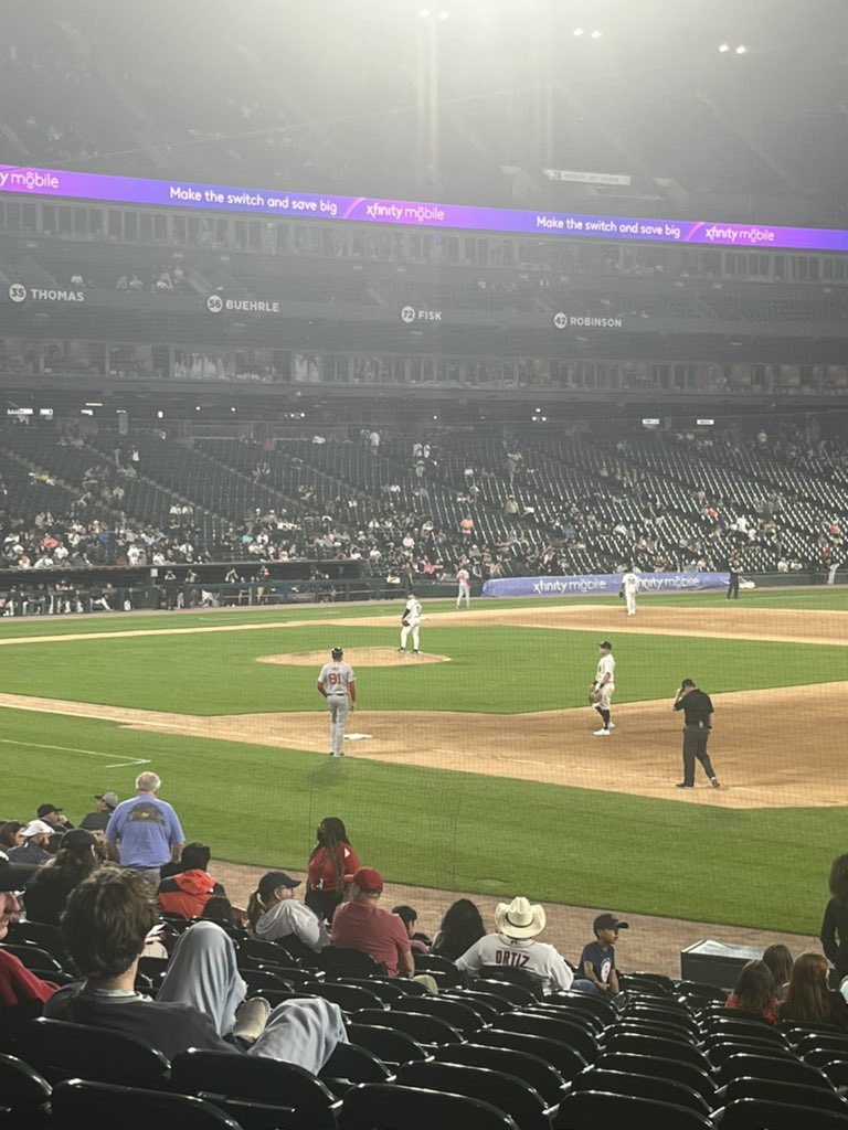 sadi3smith's tweet photo. Danny Mendick is now pitching 0.00 ERA 🔥 https://t.co/A8gVm8be0r