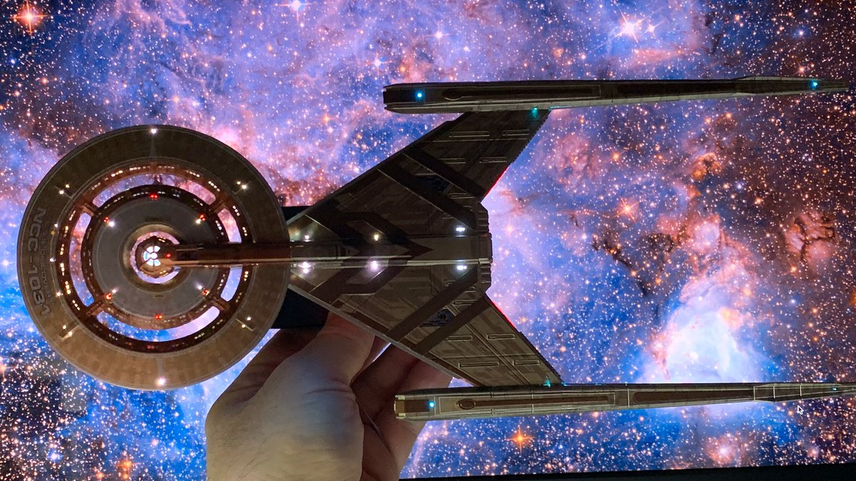 yolozyaTOM's tweet photo. #手が写ってる模型を載せよう　

#startrekdisco  #スタートレックディスカバリー
 #Polarlights 1／2500
#StarTrek https://t.co/pEe2bJ3Zxj