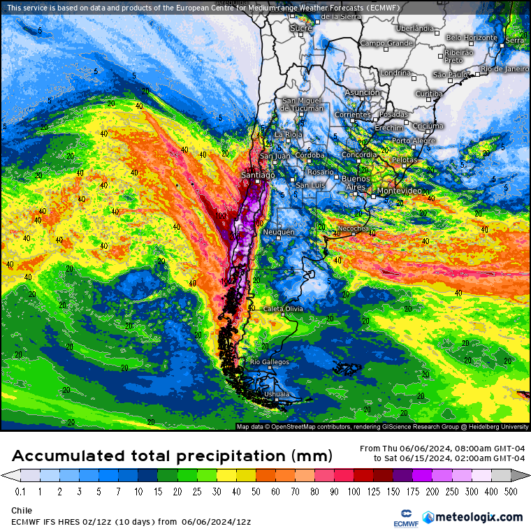EdoWeatherman's tweet photo. Hablemos del gran temporal de mediados de la próxima semana (miércoles 12 y jueves 13 de junio).

1. Es un temporal con mucha energía que abarcará deade la región de Coquimbo a la de Aysén. Producirá flash flood o inundaciones repentinas debido a intensa lluvia en breves periodos de tiempo. Especialmente noche de miércoles a jueves.

2. El viento en la costa alcanzará ráfagas sobre 65-85 km/hr entre Valparaíso y Biobío. No descarto que en la costa central supere los 90-100 km/hr.

3. Se esperan marejadas anormales destructivas que danarán las playas. Marejadas sobre 5 metros.

4. Los mayores acumulados de agua se darán en el tramo costero desde Coquimbo a Biobío y en sectores interiores de la zona central y sur. Habrá sectores que superarán los 70-100 mm en 24 horas de lluvia.

5. Posibles tormentas eléctricas en todo el tramo, esto puede aumentar montos de agua y causar mayores complicaciones.

Las autoridades deben estar preparadas para potenciales daños a infraestructura y población en general. Personas afectadas por incendios deben ser resguardadas.

Estaré actualizando esta información los próximos días.