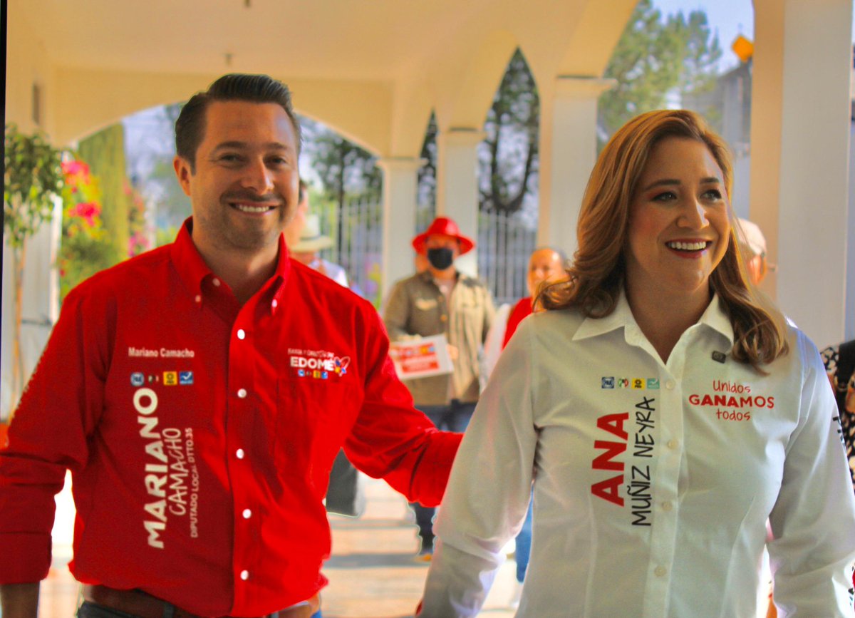 Mariano_Camacho's tweet photo. ¡Muchas felicidades, @anamunizneyra! Tu esfuerzo, entrega y amor por #SanMateoAtenco han rendido frutos. Vamos de la mano, dando resultados y demostrando que #UnidosGanamosTodos. Por tres años más de crecimiento 🙌 https://t.co/KDQiEBxTeU