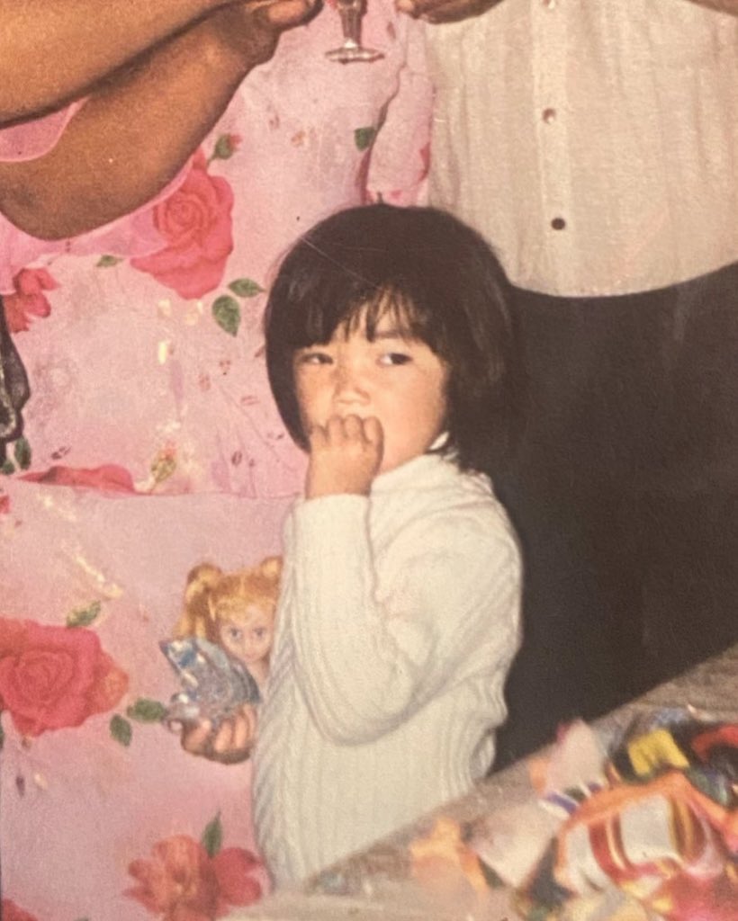 moonzat29's tweet photo. little me���� https://t.co/8cH1R6FWZ1