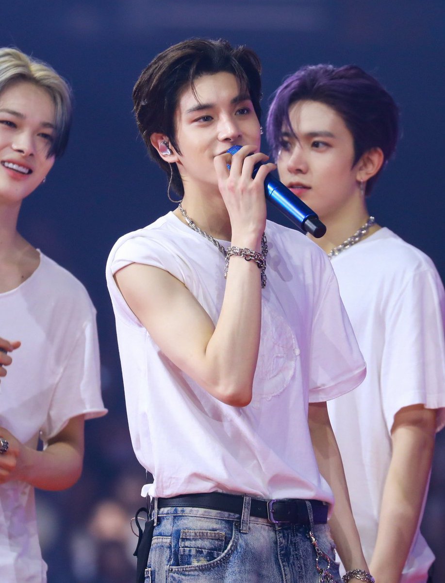 Idyy_llicc's tweet photo. แค่ถกแขนเสื้อขึ้น แต่ค่ตหล่อเลย https://t.co/y6SlKrk0UN