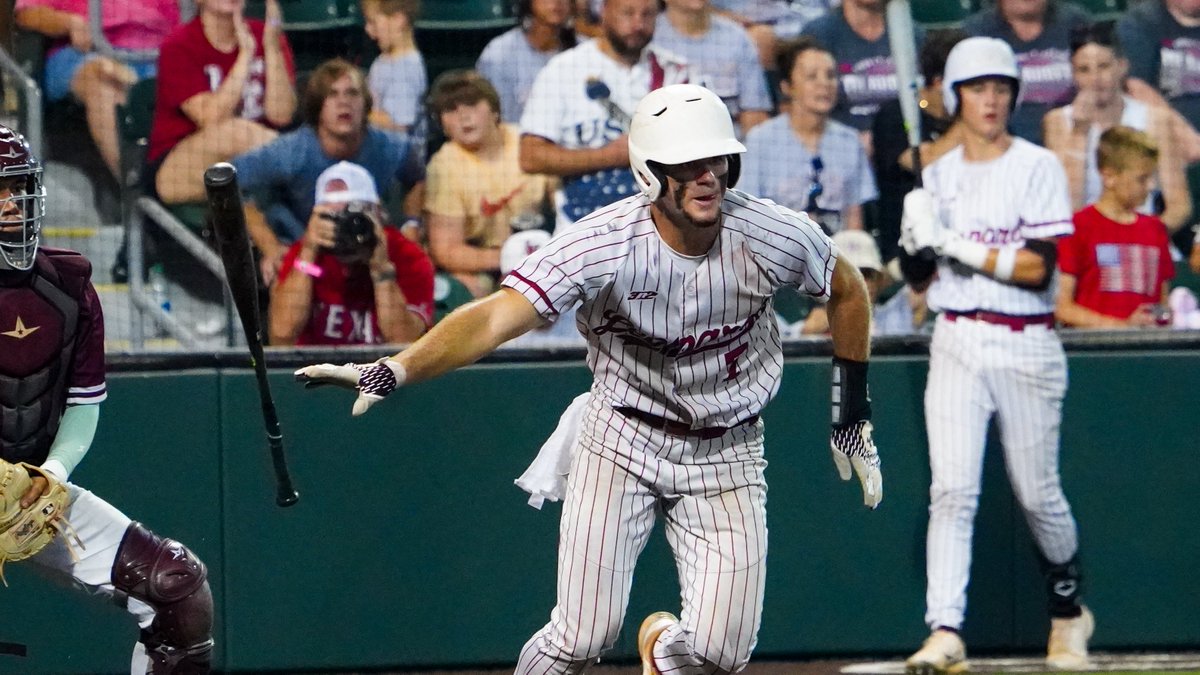 uiltexas's tweet photo. WT Jones tallied a triple and an RBI while allowing just one run in 5.2 innings of work to pick up the victory at the mound and earn MVP honors for the 4A #UILState Baseball Championship Game. ⚾️🎖️ https://t.co/OZufrpiOwd
