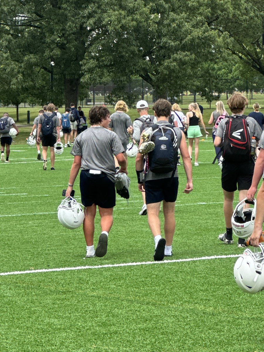 DavidCoston18's tweet photo. 7on7 UT https://t.co/0WL9sEwR7c