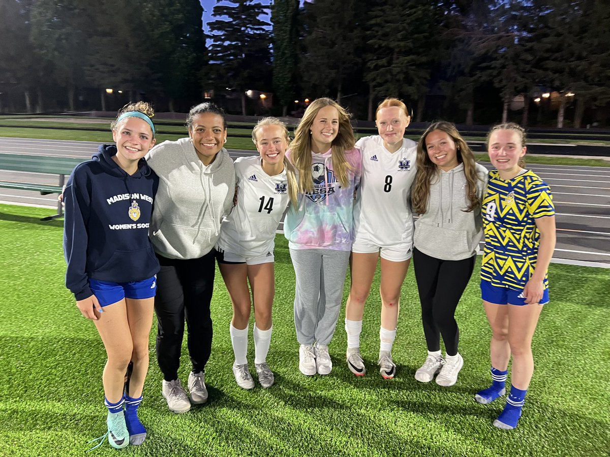 MiraPetri's tweet photo. Had a great time watching my teammates play at the Waunakee vs. Madison West game! Can’t wait to play with these girls this summer in Kansas City and Orlando😎
@56ers07G @ImYouthSoccer @ImCollegeSoccer @SoccerMomInt https://t.co/OATYSTJeAy