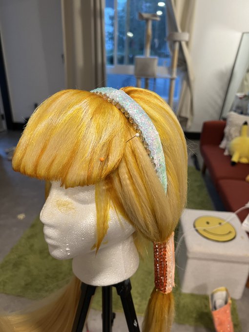 My Stella from Winx club wig is finished! Super happy with this.😻 https://t.co/phdb9nimE1