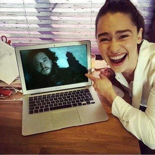daenerysim's tweet photo. this diva https://t.co/CpwuTzkNPB