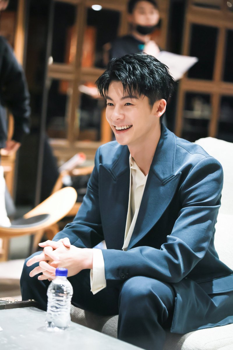 wujin1ds's tweet photo. 허광한
#허광한 #許光漢  #studiofloww https://t.co/mXERb2YGuY