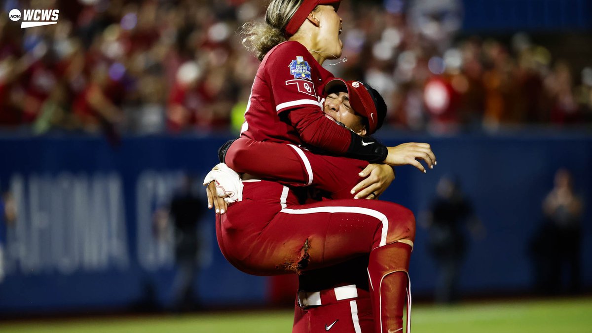 NCAA Softball tweet media