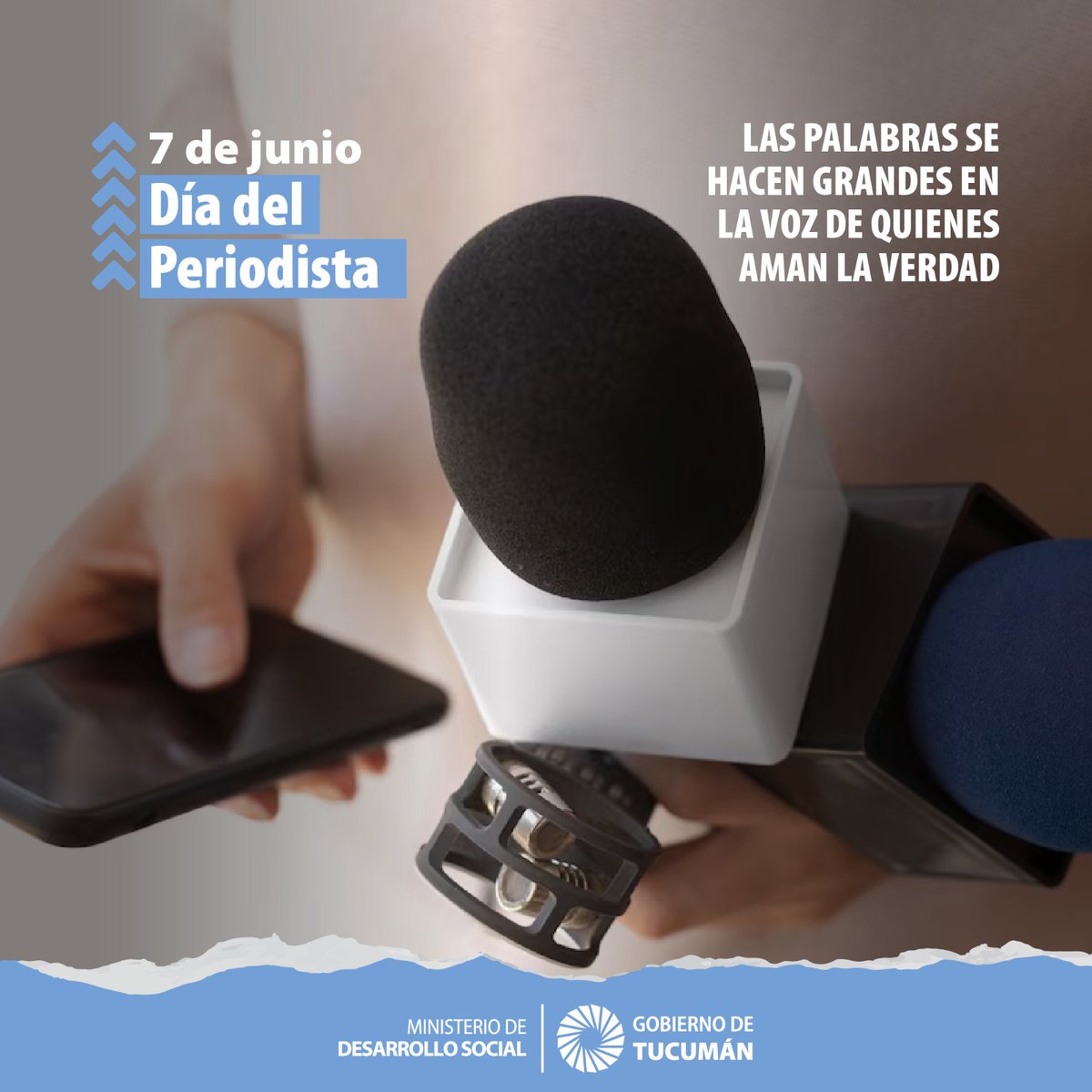 MDSTuc's tweet photo. 7 de Junio | Las palabras se hacen grandes en la voz de quienes aman la verdad.

¡FELIZ DÍA DEL PERIODISTA! https://t.co/bdypar0Nlq
