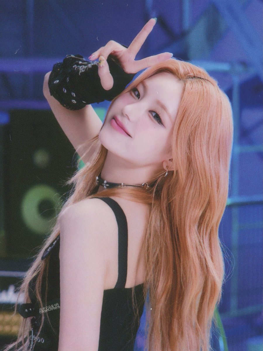 mid_zy_'s tweet photo. 아 진자 개예뿌게생겻네......🥹🥹🥹 https://t.co/iyvksSCekp