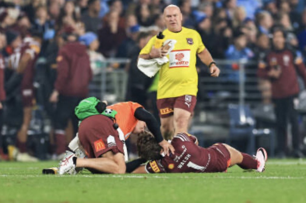 Kevin Walters EXPLODES over Reece Walsh treatment

“Four weeks for ironing a bloke out like that, that’s not enough,” <a href="/brisbanebroncos/">Brisbane Broncos</a> coach Walters fumed.

“The NRL has got to protect Reece, and be tougher on suspensions.”

<a href="/Jasperbruce3/">Jasper Bruce</a> <a href="/AAPSport/">AAP Sport</a> 

aapnews.com.au/a/nQnzJfRdP