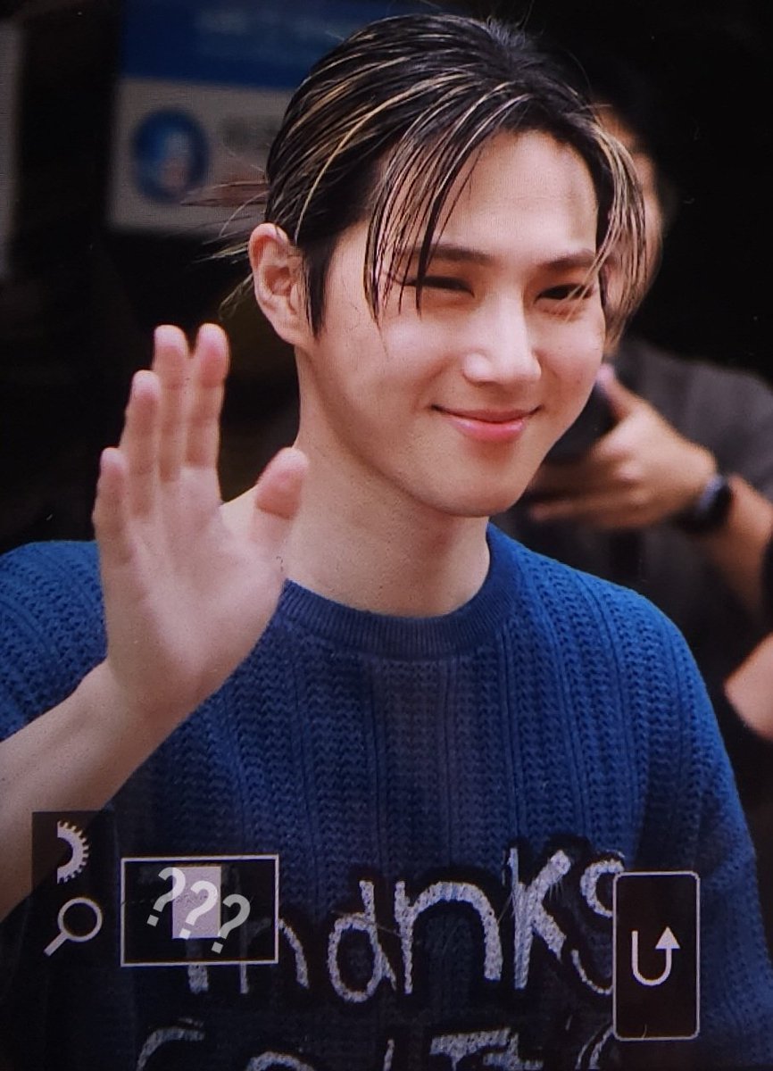 eoneu__'s tweet photo. 240607 뮤직뱅크 #수호 #SUHO #준면 #김준면 #スホ #金俊勉 
#엑소 #EXO @weareoneEXO https://t.co/gacF9kKVrP
