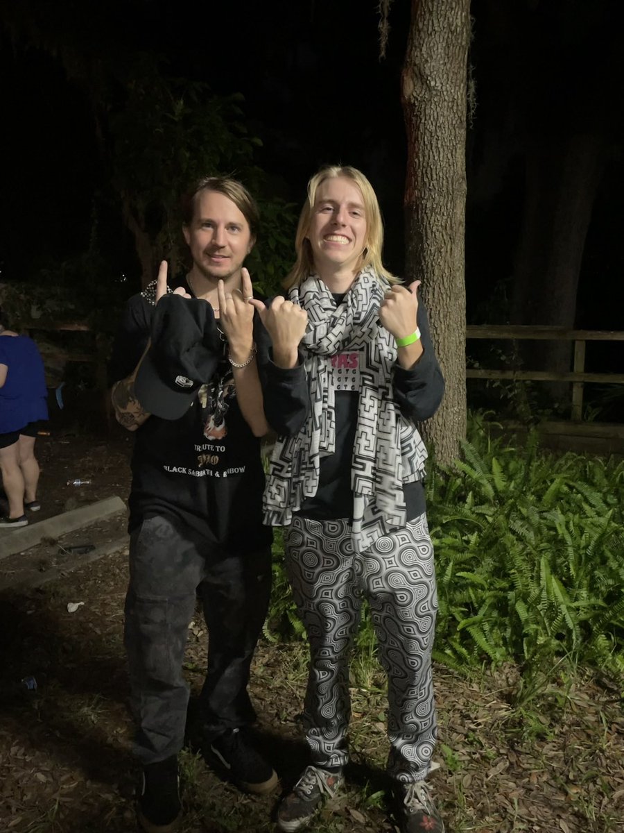 RealWhiteFlow's tweet photo. @tiedyekyforeva you’ve been my favorite for a few years now, praying for another Tampa show but wanted to share these with you. I have another photo from Geek Easy but I can’t find it https://t.co/tPztgGX68m