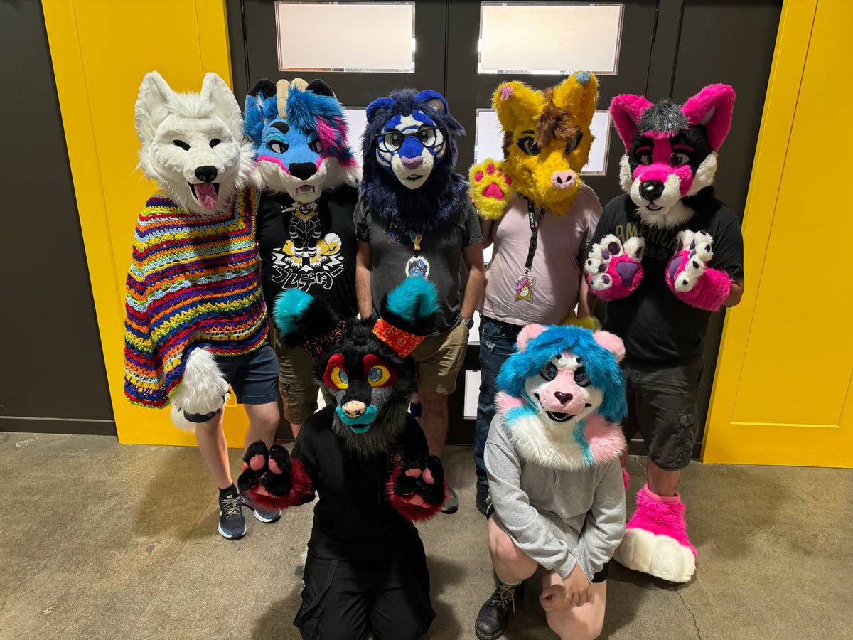 Had a great time at my local meet! Got to hang out with <a href="/KooriMeow/">Koori</a> again (sadly not pictured)