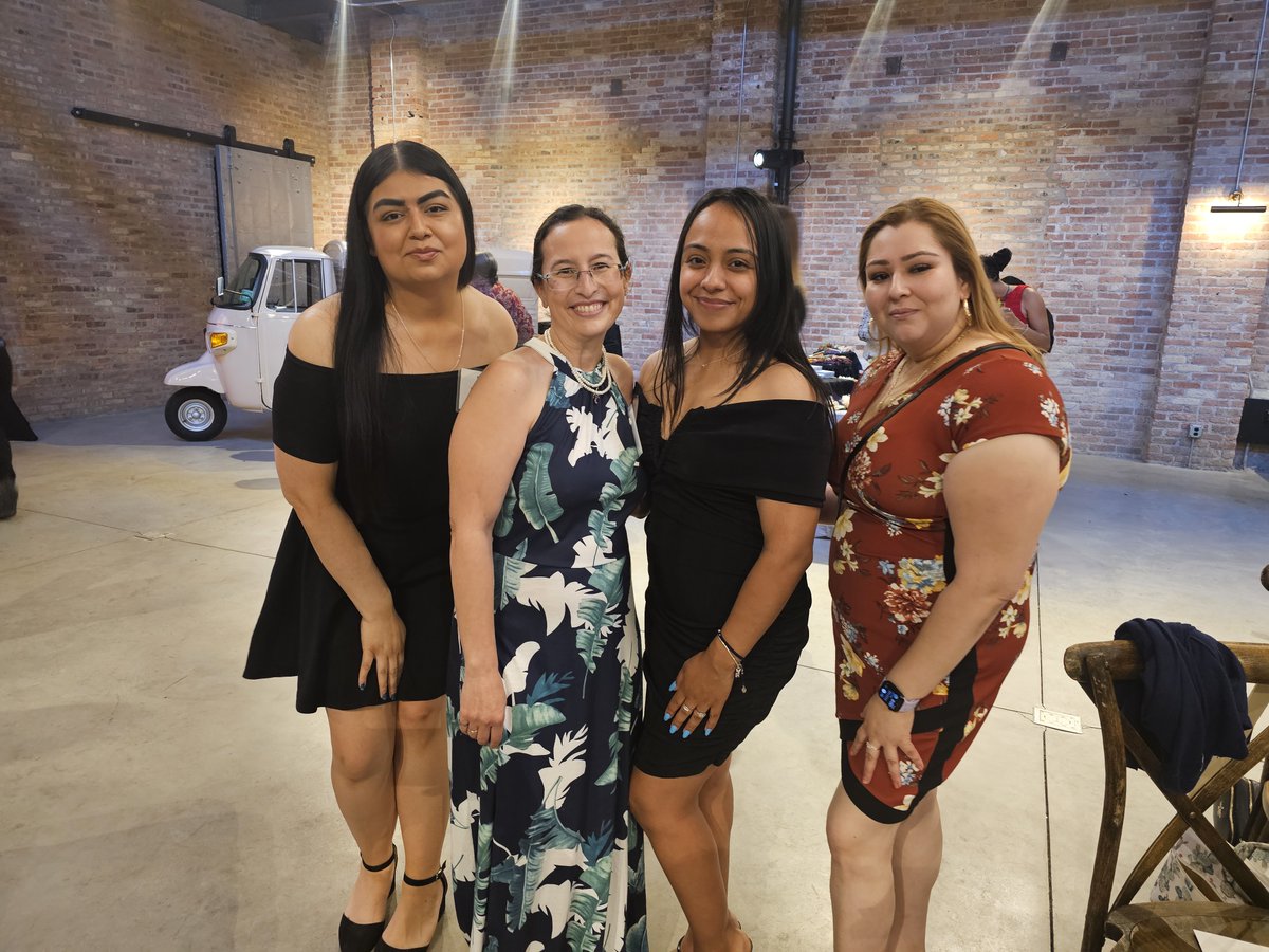 Celebrating <a href="/Friendhealthchi/">Friend Health</a>'s 25th anniversary with my awesome clinic staff &amp; <a href="/ComerChildrens/">Comer Children's Hospital</a> pediatricians! This year is my 15th <a href="/Friendhealthchi/">Friend Health</a>! -  Getting to see patients that were newborns now going into 10th grade is nuts!🤪#PrimaryCare <a href="/UChicagoMed/">UChicago Medicine</a> <a href="/comerpedschiefs/">UChicago Peds Chiefs</a>