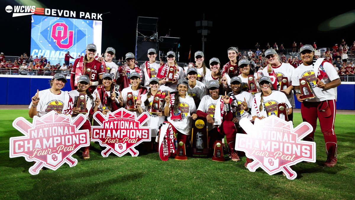 NCAASoftball's tweet photo. Add it to the collection 🖼️

#WCWS x @OU_Softball https://t.co/zWWHUKL4Ya