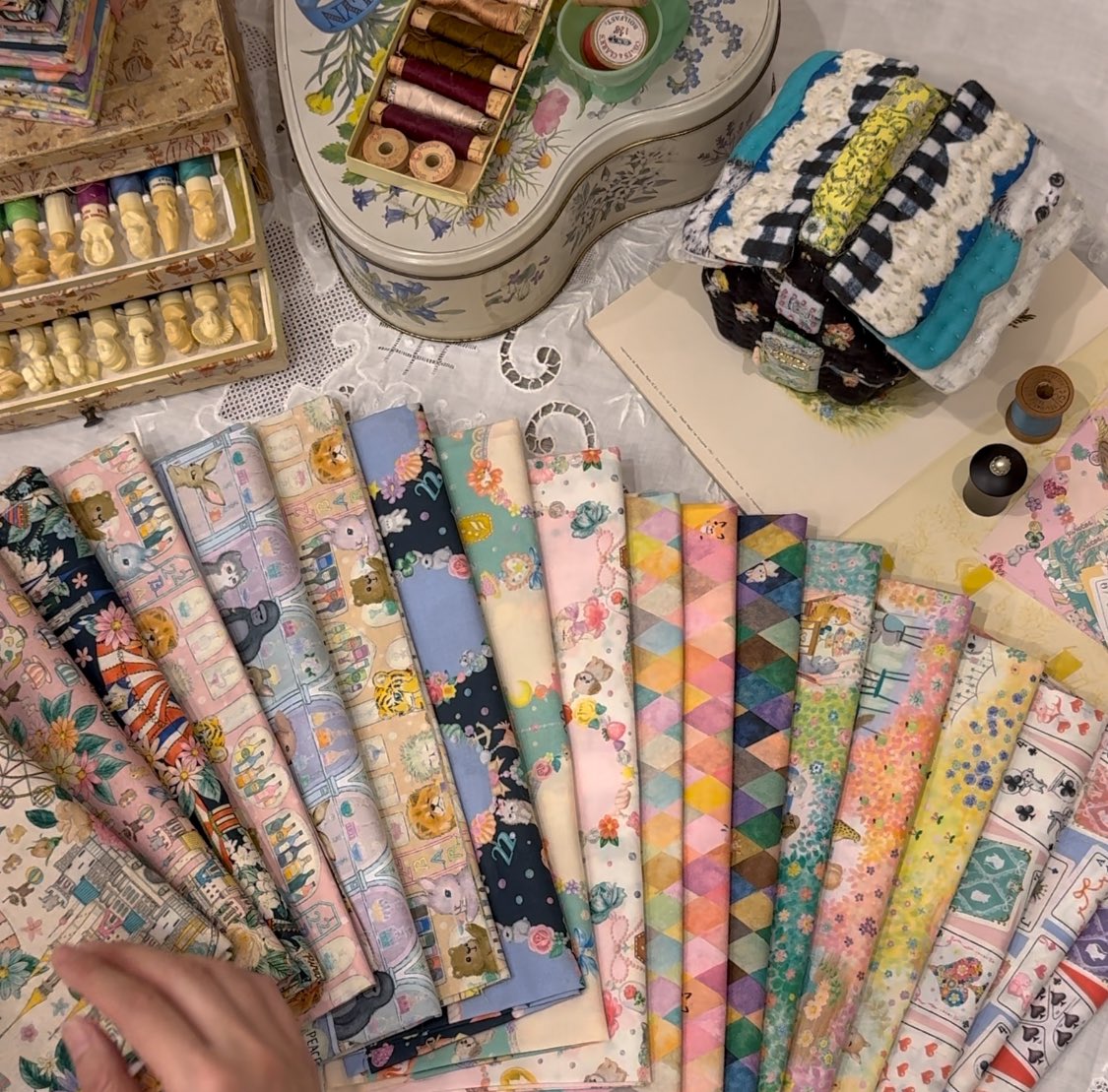 📢22fabricからお知らせです 本日6/7 (金)12時より22 fabric公式