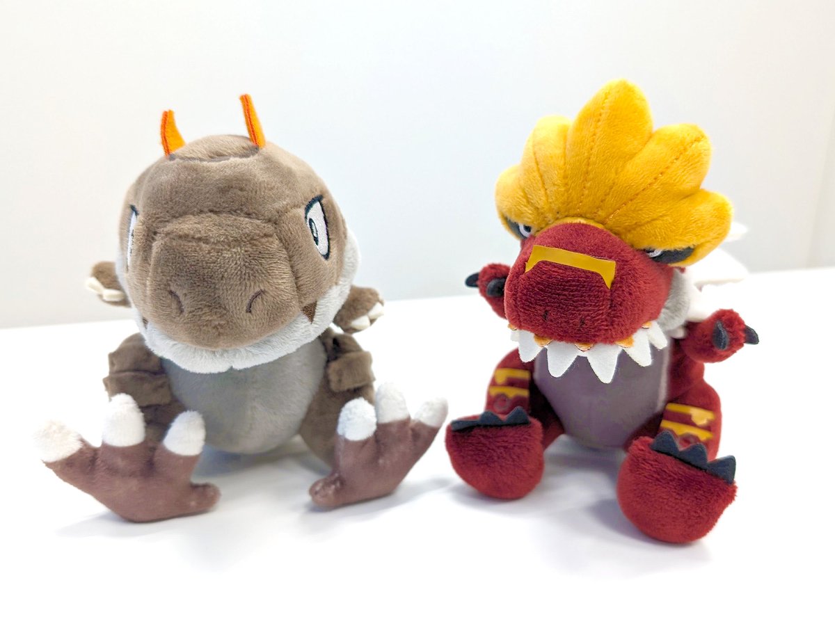 pokejungle's tweet image. A closer look at the Pokémon Fit / Sitting Cuties plushies of the fossil Pokémon of Gen VI: Tyrunt, Tyrantrum, Amaura and Aurorus 🦴