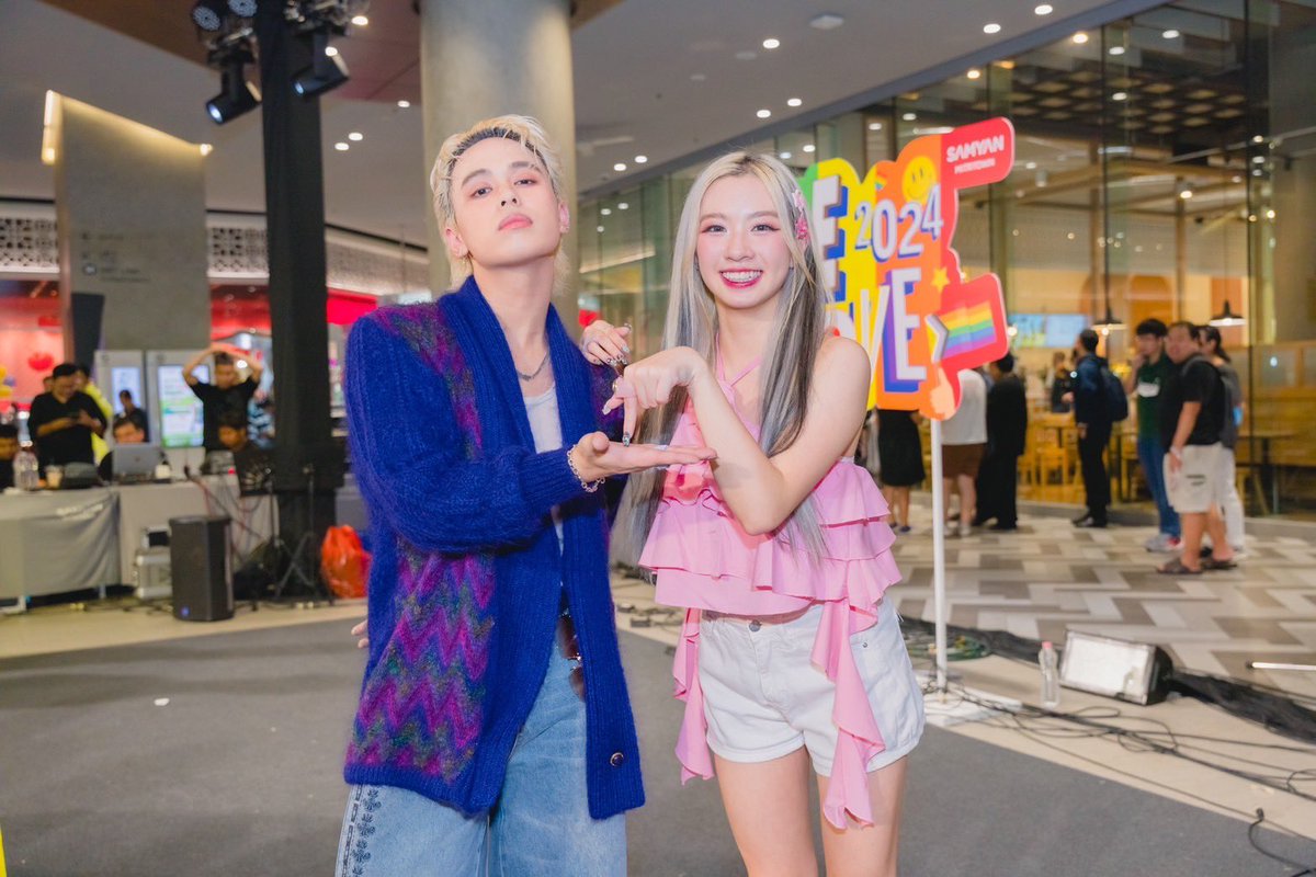 FLIP_FROMNO1R's tweet image. อยากให้ทุกคนเป็นตัวเองอย่างมีความสุข และใช้ชีวิตให้สนุกนะคับ🫶🏳️‍🌈

Hope everyone can be yourself , be proud, and enjoy life. #ForYourPride

#PrideMove
#PrideMonth 
#FLIP_FROMNO1R 
#NO1R_OFFICIAL