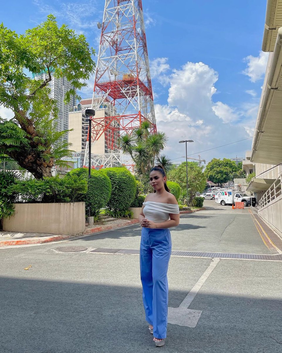Sparkle GMA Artist Center tweet media