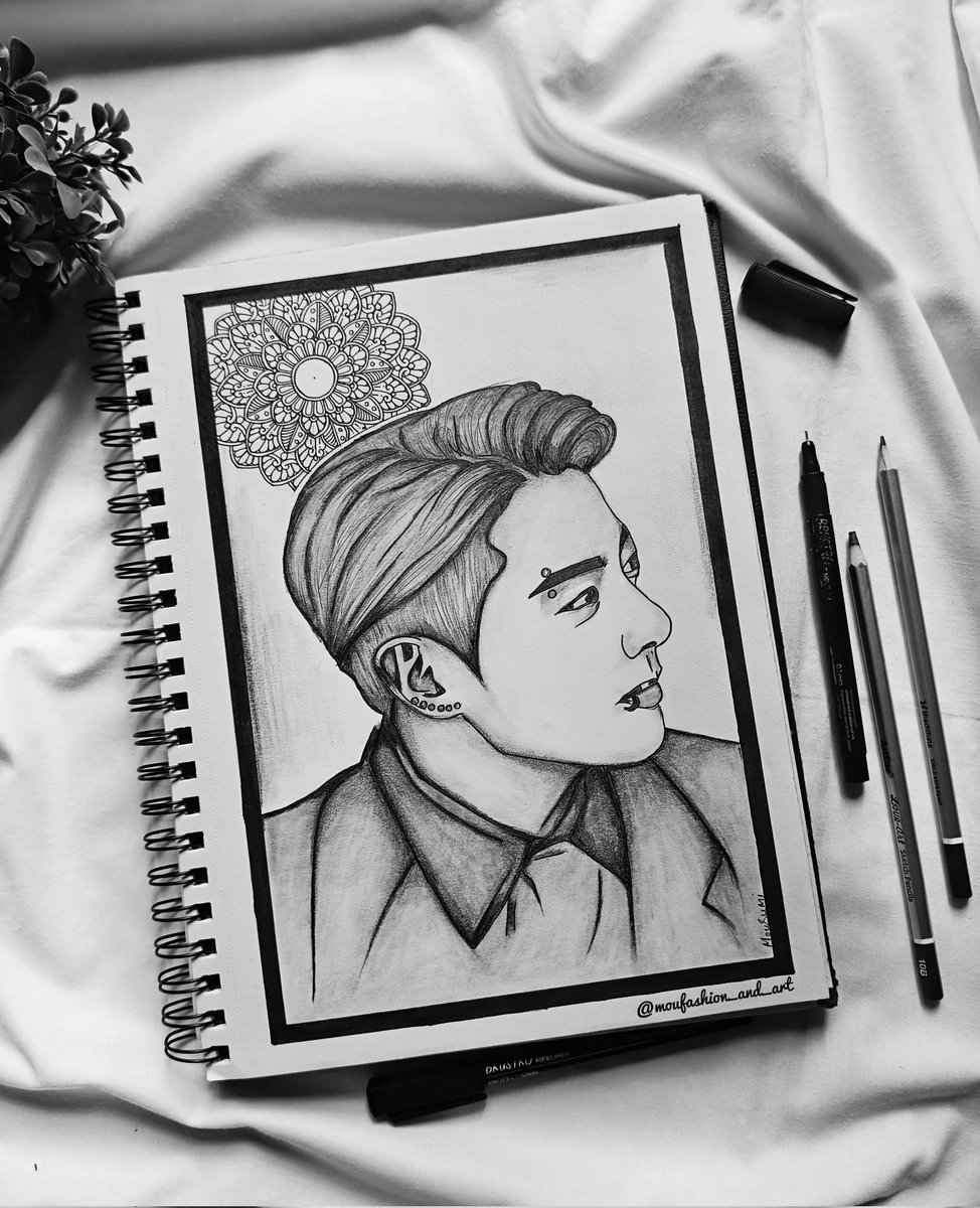 dmousumim's tweet photo. Mandala Portrait of Jung Kuk ✍️

#mandalaart #jungkuk #portrait https://t.co/QLqw7J8INo