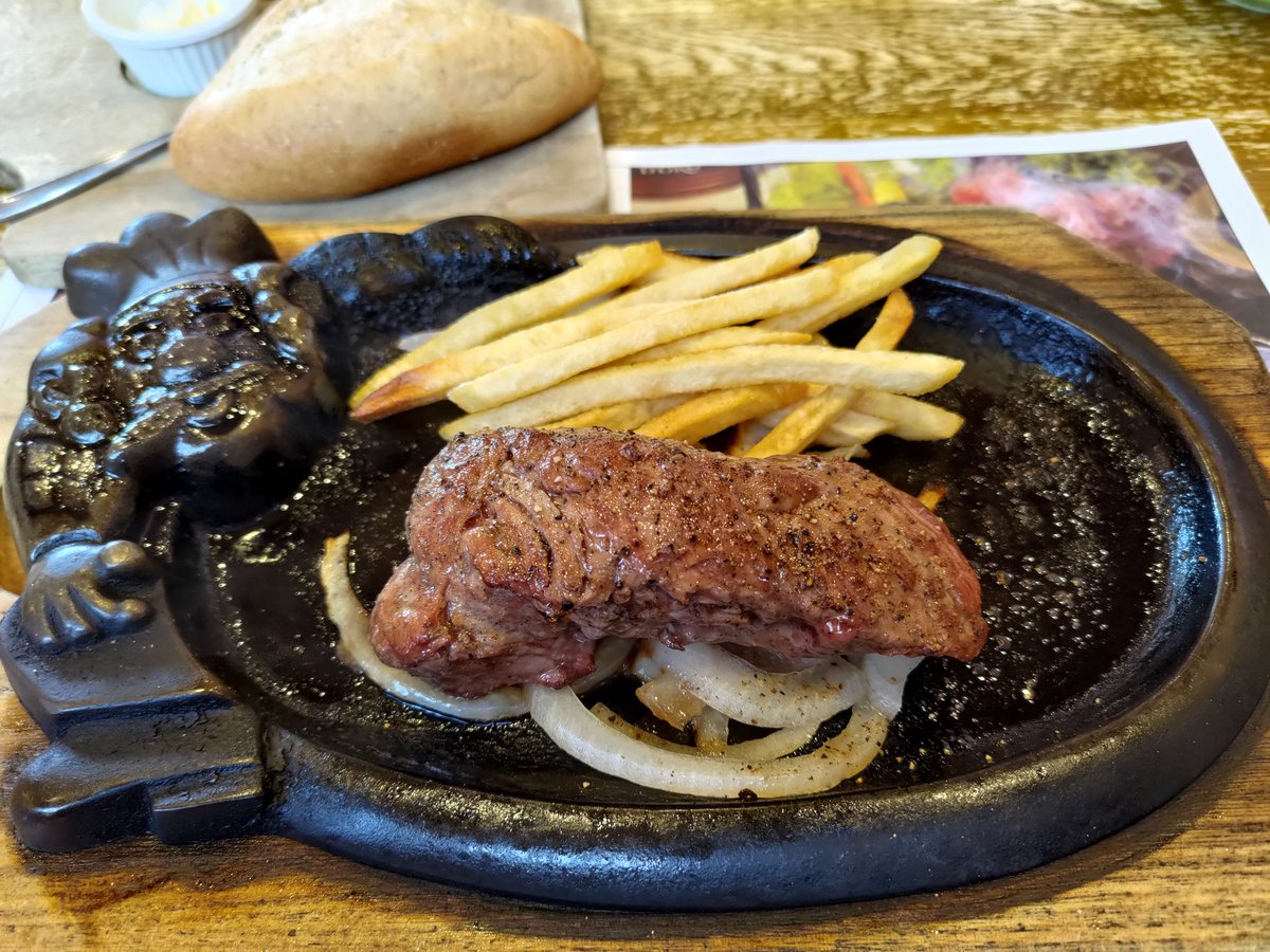 #ブロンコビリー
抜群の安定感、とても美味しい。