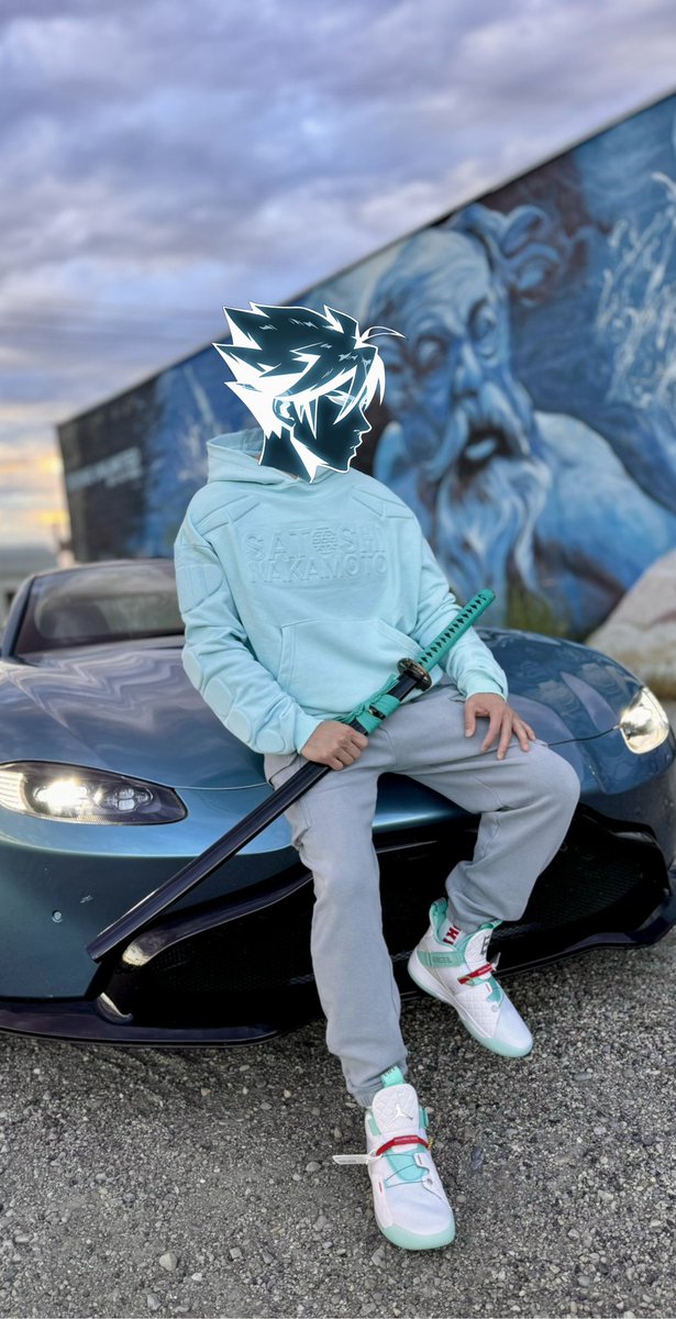 charlesc_eth's tweet photo. SATOSHI NAKAMOTO irl equip ✅ https://t.co/lEPUg31bGW