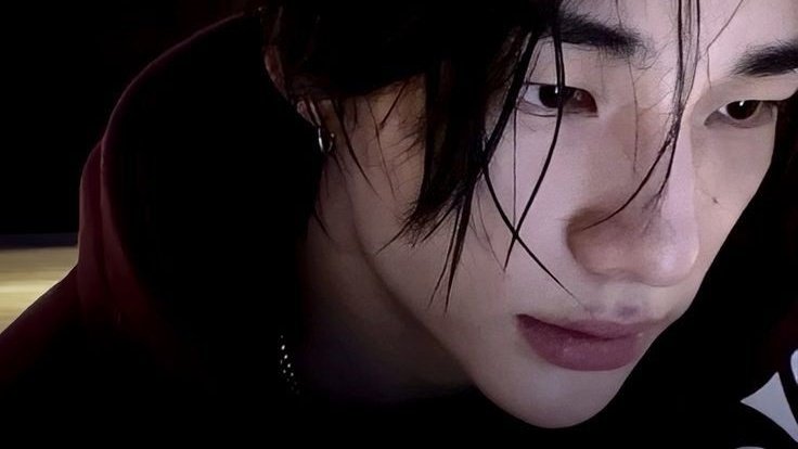 __aabrii's tweet photo. I found you - hyunl!x mini au 🔞
📌
Fel!x descubre una cuenta de contenido en twitter mientras buscaba algo con que tocarse, selecciona un vídeo que le llama la atención y a medida que avanza se da cuenta de que el chico es… ¿Su vecino? https://t.co/7wV4bCjvM9